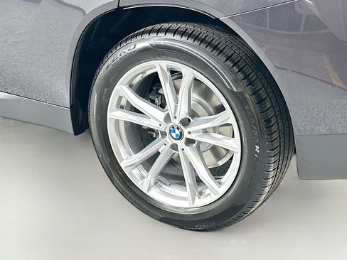 Used 2025 BMW X3 xDrive30i w/ Premium Package image 9