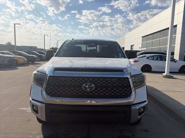 Used 2019 Toyota Tundra SR5 AWD/4WD image 2