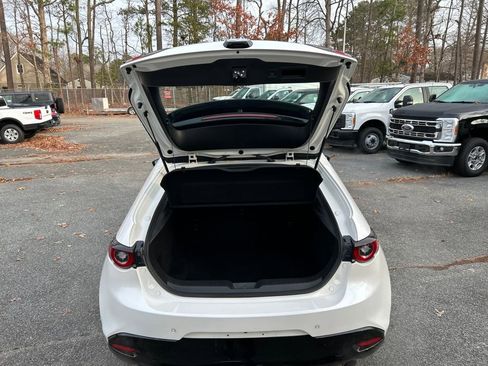 Used 2023 MAZDA MAZDA3 Hatchback w/ Appearance Package image 29