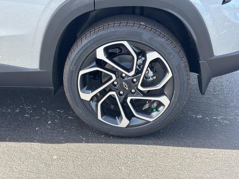 New 2026 Chevrolet Trax RS w/ Driver Confidence Package image 4