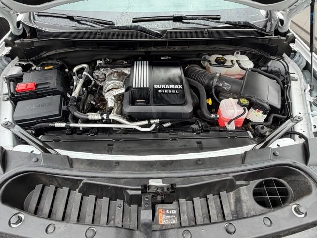 Used 2024 Chevrolet Suburban RST w/ Luxury Package RWD image 11