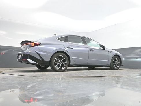 Used 2025 Hyundai Sonata SEL FWD image 43