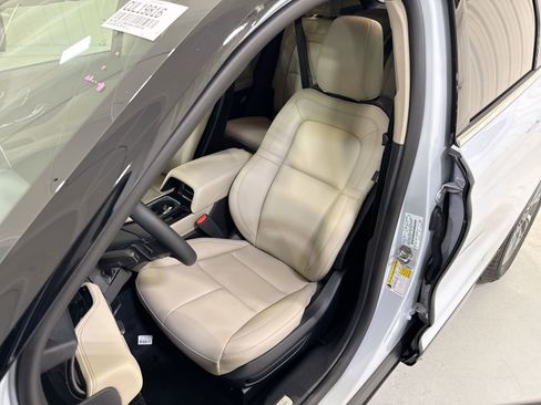 New 2026 Lincoln Corsair Premiere image 10