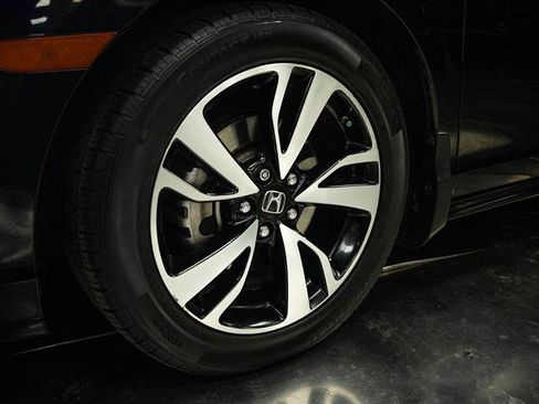 Used 2019 Honda Odyssey Elite image 3