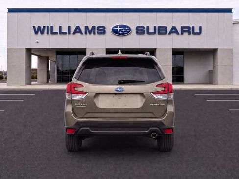 Used 2022 Subaru Forester Limited AWD/4WD image 6