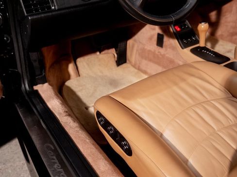 Used 1997 Porsche 911 Carrera S RWD image 15