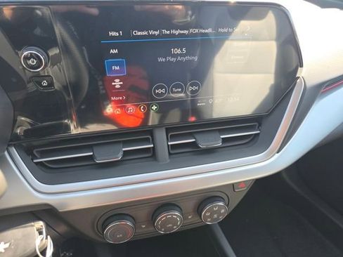 New 2026 Chevrolet Trax RS image 9