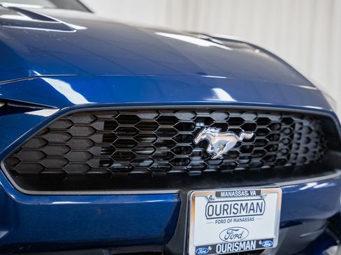 Certified 2019 Ford Mustang Coupe image 7