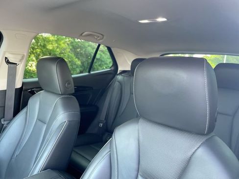Used 2023 Buick Envision Essence AWD/4WD image 10
