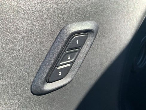 Used 2022 Dodge Challenger R/T w/ Plus Package image 14