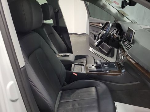 Used 2020 Audi Q5 Prestige w/ Prestige Package image 25