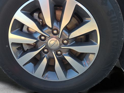 Used 2020 Chrysler Pacifica Touring-L Plus FWD image 44