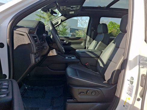 Used 2024 Chevrolet Tahoe Premier image 13