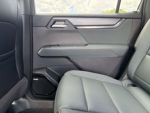 New 2026 GMC Acadia AT4 image 14