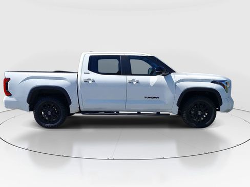 Used 2024 Toyota Tundra Limited AWD/4WD image 8