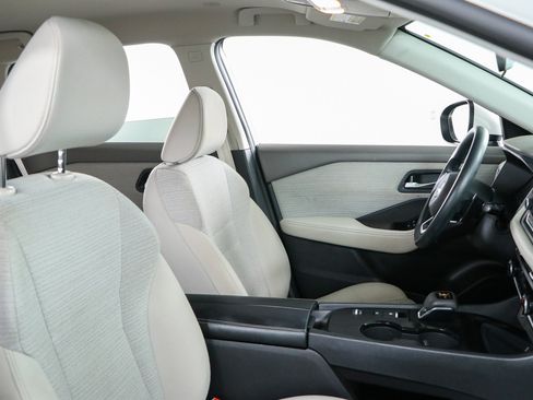 Used 2023 Nissan Rogue SV FWD image 26