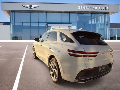Used 2026 Genesis GV70 2.5T image 6