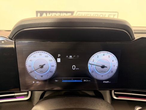 Used 2025 Hyundai Elantra SEL FWD image 29
