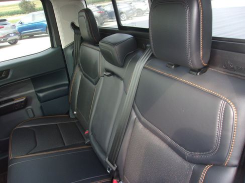 Used 2025 Ford Maverick Tremor AWD/4WD image 18