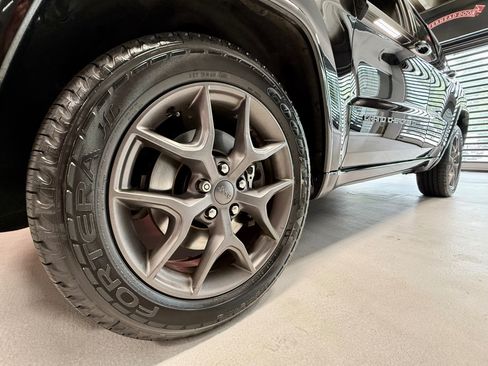 Used 2021 Jeep Grand Cherokee Limited w/ Quick Order Package 28K 80th AWD/4WD image 15