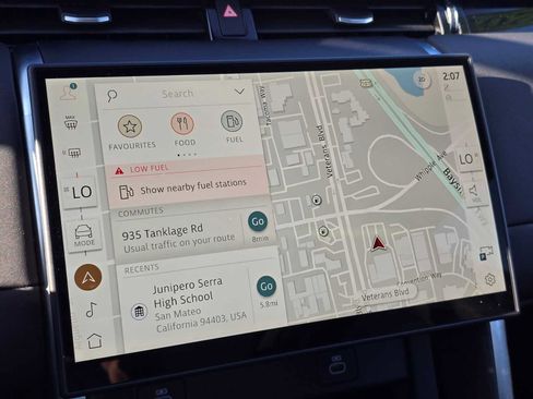 Used 2025 Land Rover Discovery Sport S image 29