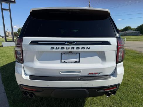 Used 2023 Chevrolet Suburban RST w/ Sport Performance Package AWD/4WD image 6
