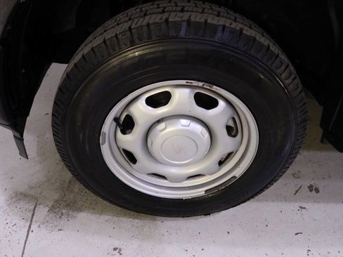 Used 2018 Ford F150 XL w/ Equipment Group 101A Mid image 10