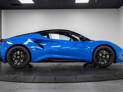 New 2025 Lotus Emira image 5