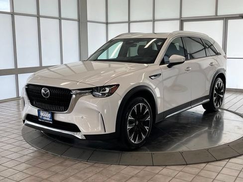 Certified 2024 MAZDA CX-90 Plug-In Hybrid w/ Premium Plus AWD/4WD image 4