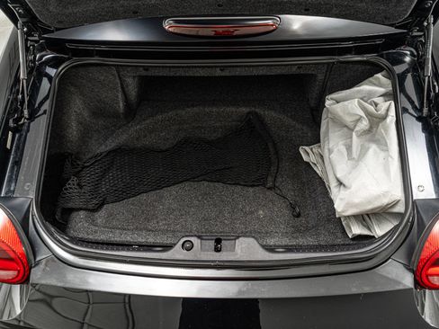 Used 2003 Ford Thunderbird image 20