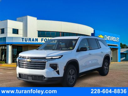 New 2026 Chevrolet Traverse LT w/ LPO, Floor Liner Package