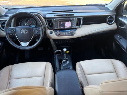 Used 2014 Toyota RAV4 Limited image 27