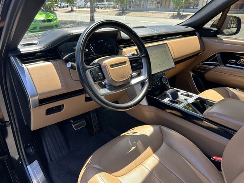 Used 2023 Land Rover Range Rover SE AWD/4WD image 19