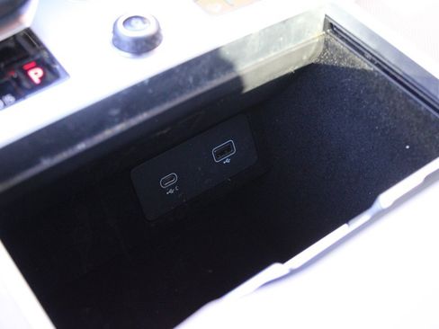 Used 2023 Land Rover Range Rover SE image 30