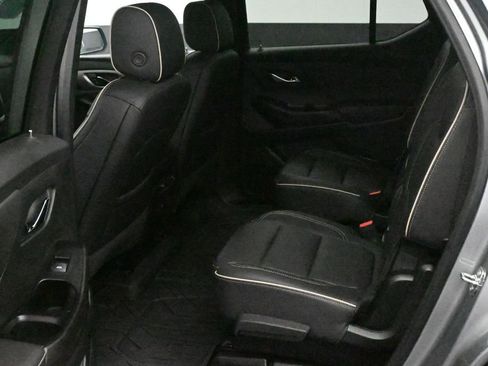 Used 2023 Chevrolet Traverse Premier w/ Redline Edition AWD/4WD image 13