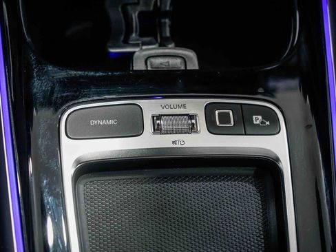 Used 2026 Mercedes-Benz GLB 250 image 23