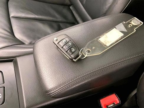 Used 2017 Audi A3 2.0T Premium w/ Convenience Package image 11