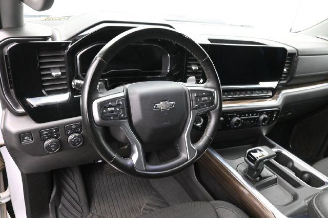 Used 2024 Chevrolet Silverado 1500 LT Trail Boss w/ Protection Package AWD/4WD image 25