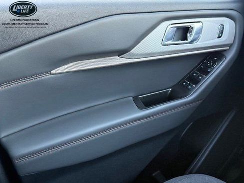 New 2026 Ford Explorer Active image 32