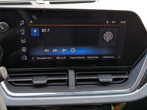 New 2026 Chevrolet Trax LT w/ Driver Confidence Package image 15