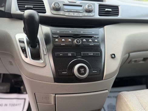 Used 2011 Honda Odyssey LX image 13