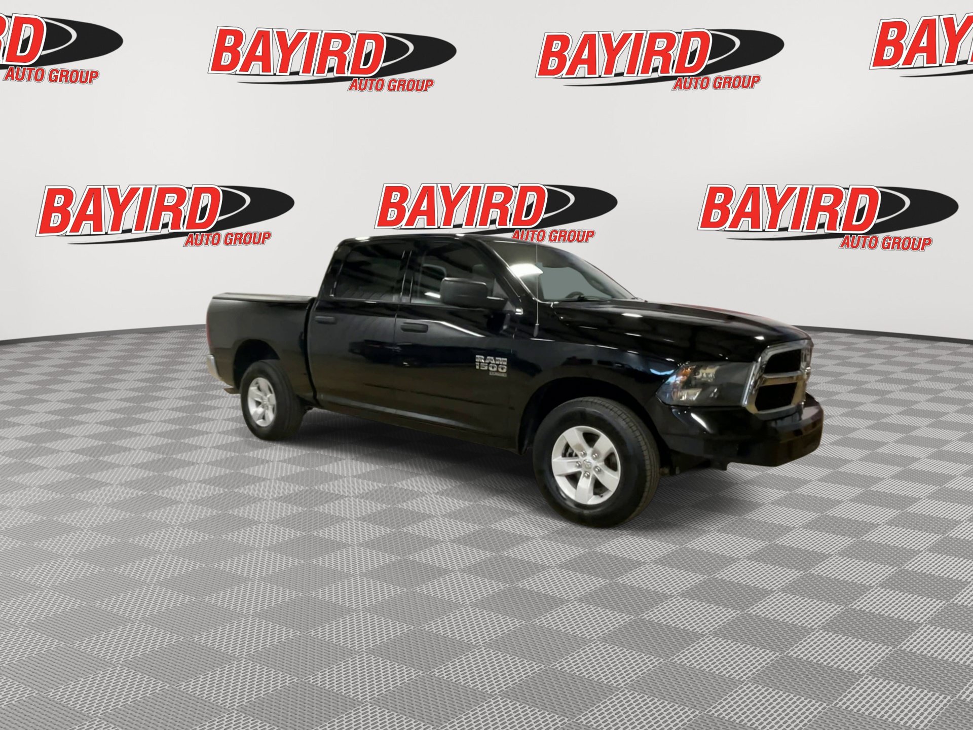 Used 2022 RAM 1500 Classic SLT AWD/4WD image 2