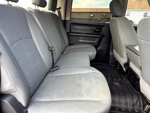 Used 2018 RAM 1500 Express w/ Express Value Package image 22