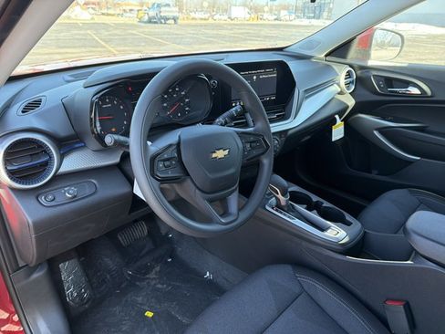 New 2026 Chevrolet Trax LS image 12