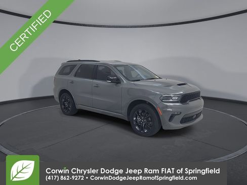 Used 2023 Dodge Durango GT image 3