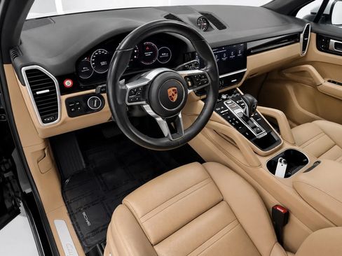 Used 2019 Porsche Cayenne AWD/4WD image 9