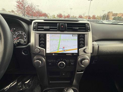 Used 2022 Toyota 4Runner SR5 Premium image 26