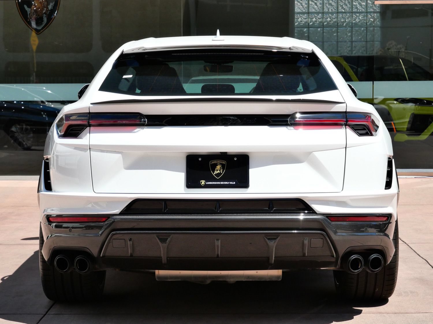 Used 2024 Lamborghini Urus Performante AWD/4WD image 4