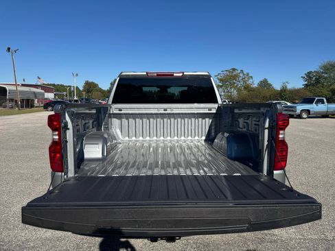 New 2026 Chevrolet Silverado 1500 LT image 13