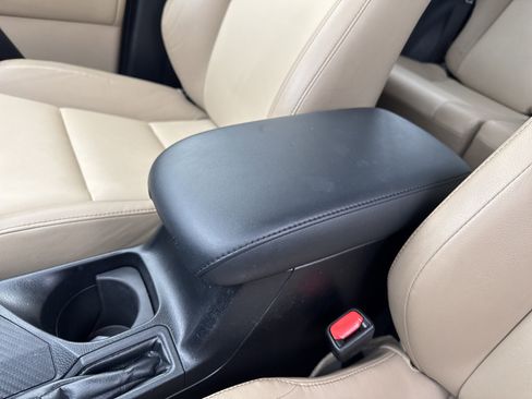 Used 2013 Toyota RAV4 Limited w/ Preferred Accessory Pkg image 23